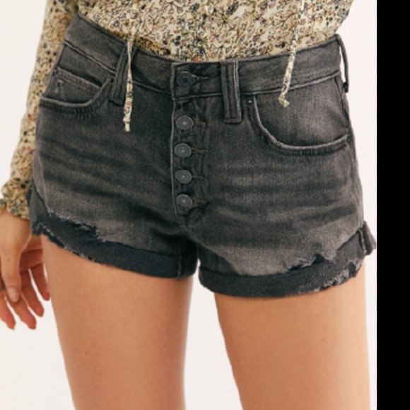 Free People Romeo Button Fly Destroyed Roll Hem Denim Shorts 27 black - Picture 1 of 8